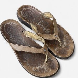 Olukai sandals